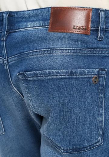 Прямые джинсы