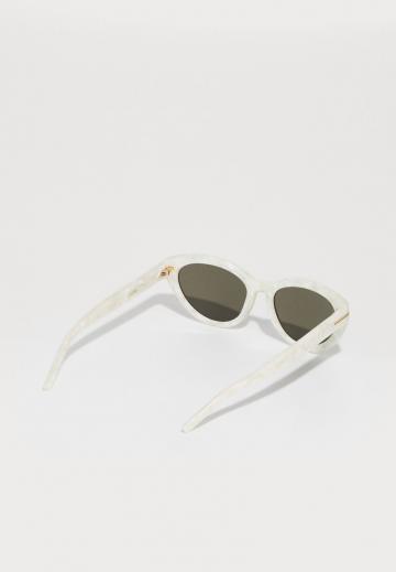 Солнечные очки