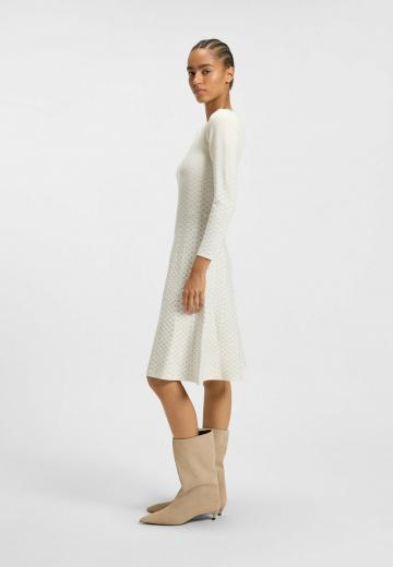 Вязаное платье