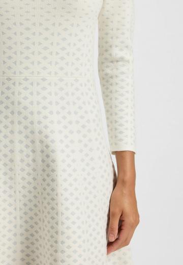 Вязаное платье