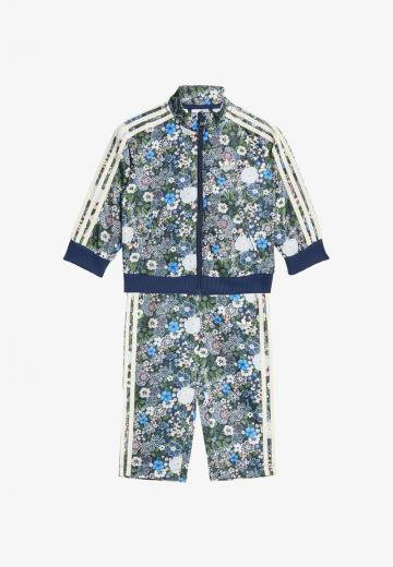 Набор одежды