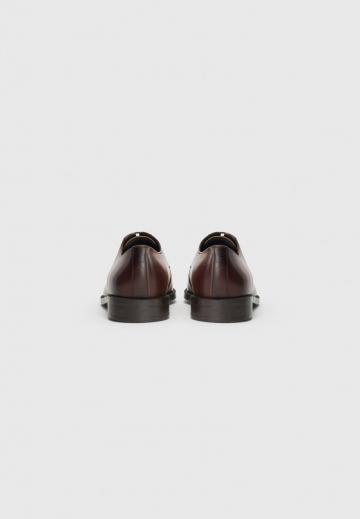 Ботинки на шнуровке