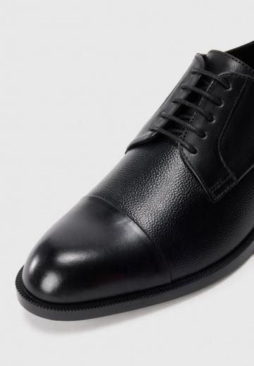 Ботинки на шнуровке