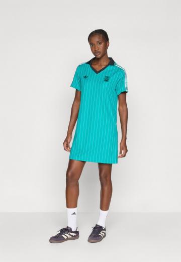 Спортивное платье