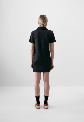 Короткое платье