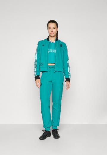 Спортивная толстовка