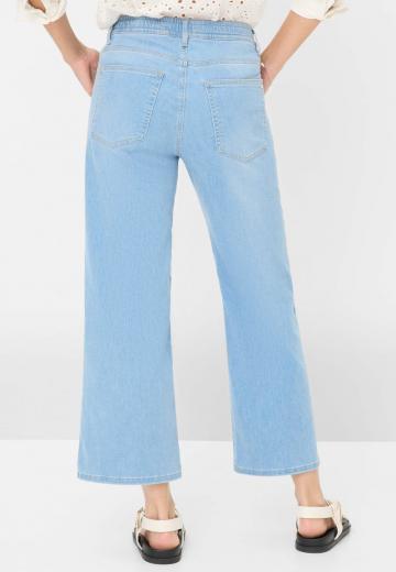 Короткие джинсы