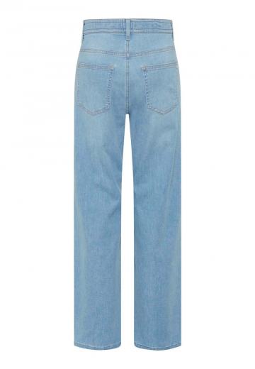 Короткие джинсы