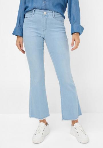 Клешеные джинсы