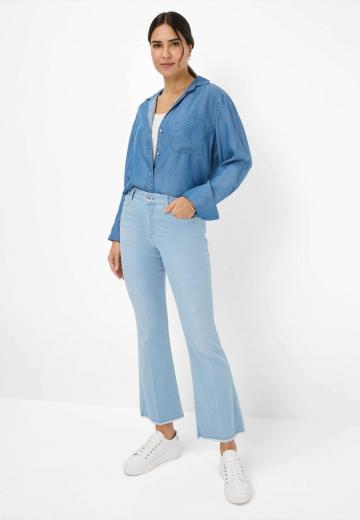 Клешеные джинсы