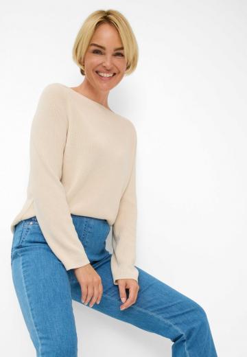 Короткие джинсы