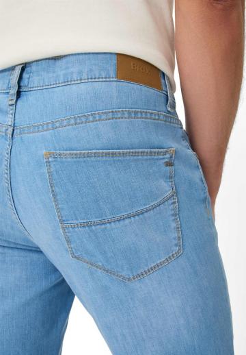 Узкие джинсы