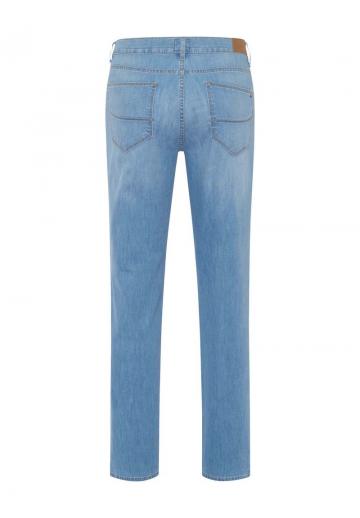 Узкие джинсы