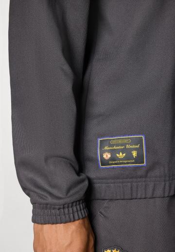 Спортивная куртка