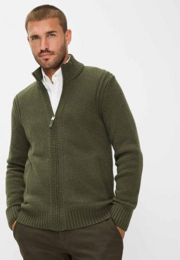 Вязаная кофта