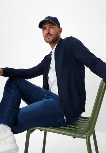 Вязаная кофта