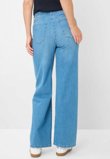 Клешеные джинсы