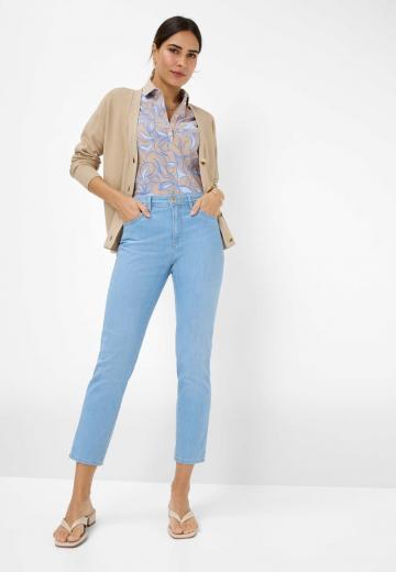 Короткие джинсы