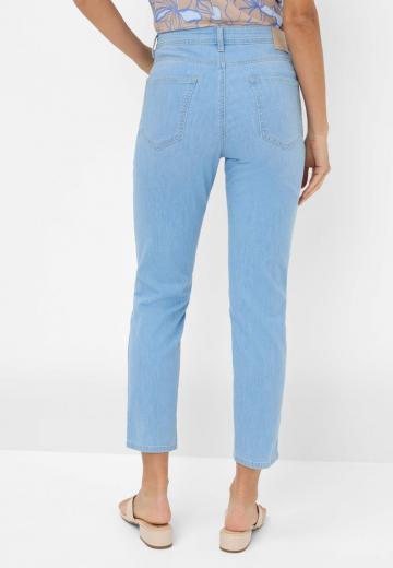 Короткие джинсы