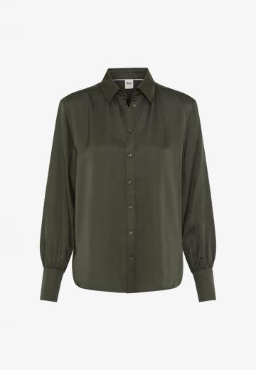 Атласная блузка