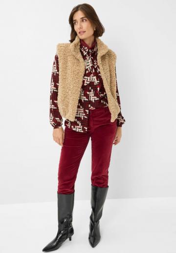 Пуховой жилет