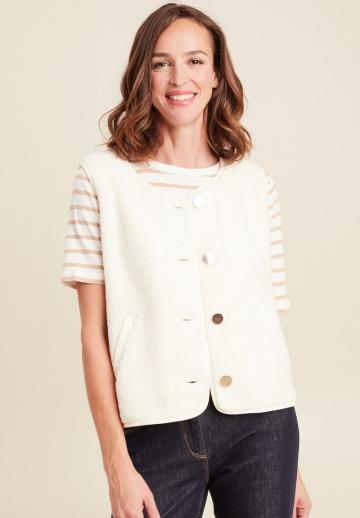 Вязаный жилет