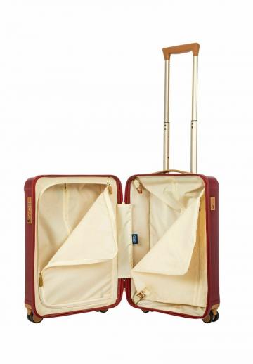 Чемодан на колесах