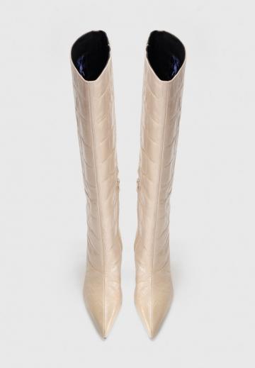 Высокие сапоги