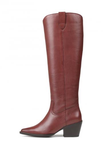 Высокие сапоги