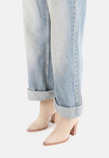 Полусапожки на высоком каблуке