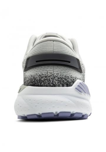 Беговые кроссовки