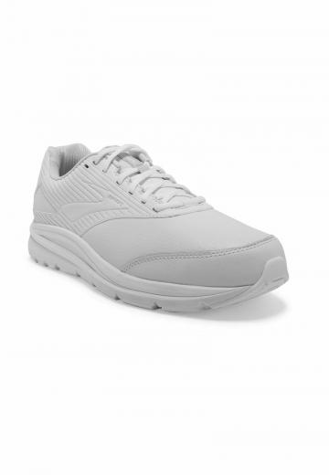 Походные кроссовки