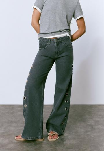 Клешеные джинсы