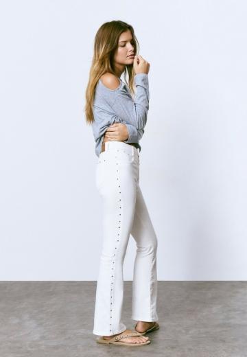 Клешеные брюки