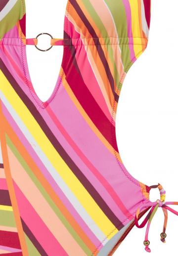 Слитный купальник