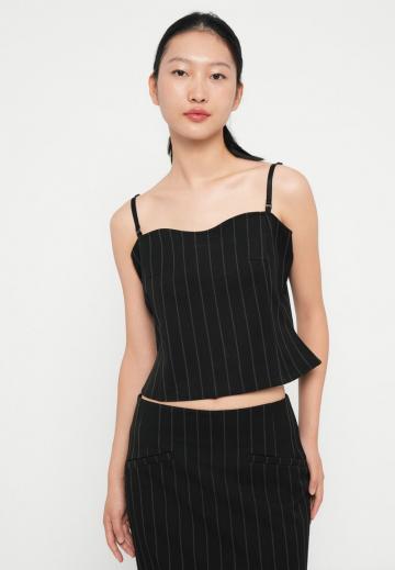 Топ на бретельках