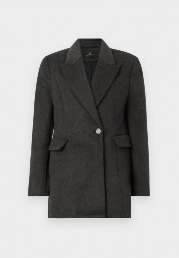 Длинный блейзер