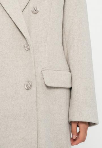 Шерстяное пальто