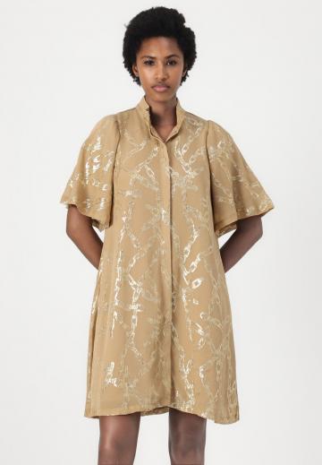 Короткое платье