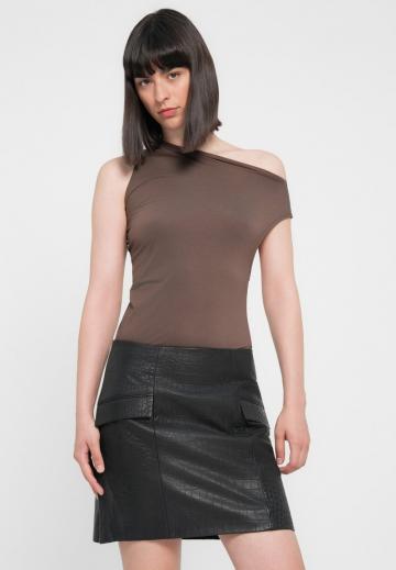 Юбка с накладными карманами