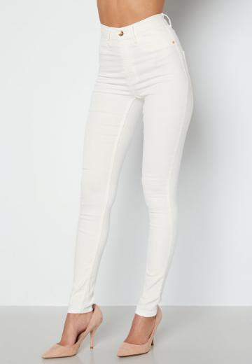 Узкие джинсы