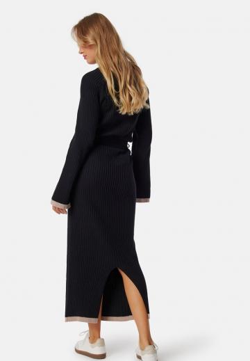 Вязаное платье