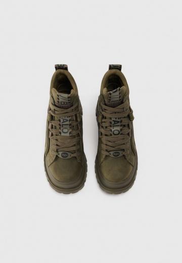 Ботинки на шнуровке