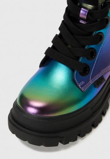 Ботинки на шнуровке