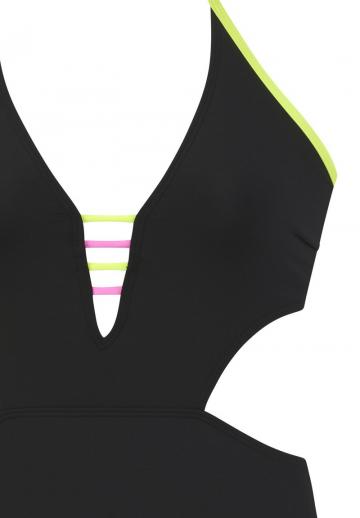 Слитный купальник