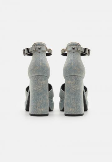 Босоножки на платформе