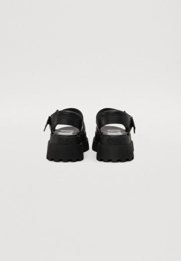 Босоножки на платформе