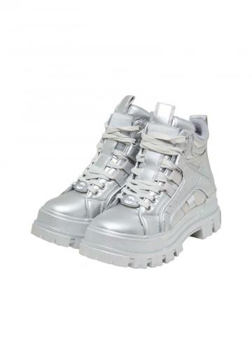 Ботинки на шнуровке