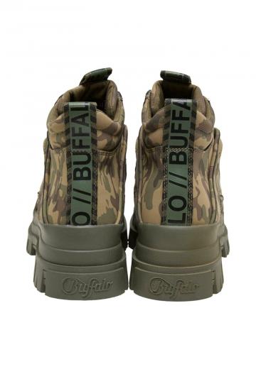 Ботинки на шнуровке