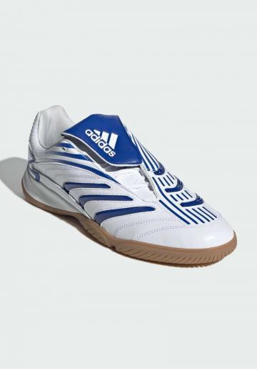 Футбольные бутсы